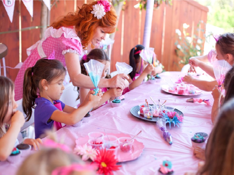 Cooking Birthday Party | Cupcake Decorating Party Los Angeles
