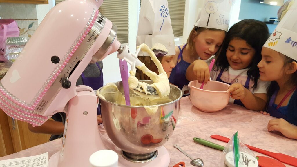 Baking Birthday Parties in Los Angeles