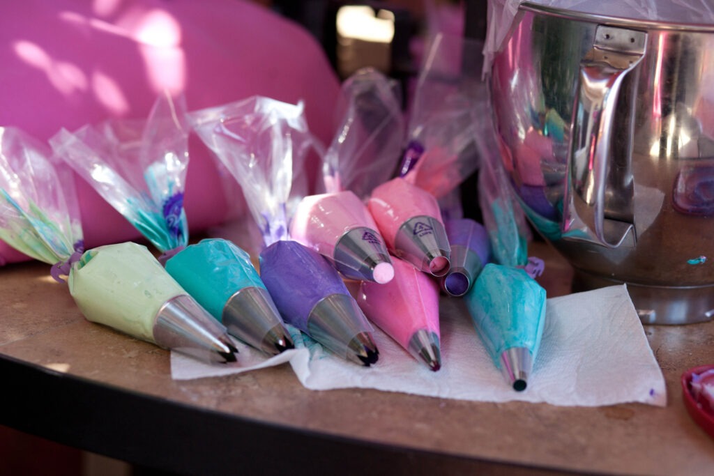cupcake decorating parties in los angeles